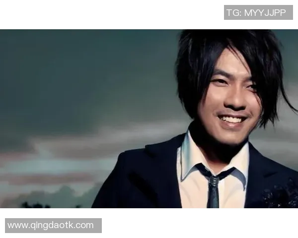 中国足球唯一球星的崛起与挑战：从平凡到传奇的蜕变之路